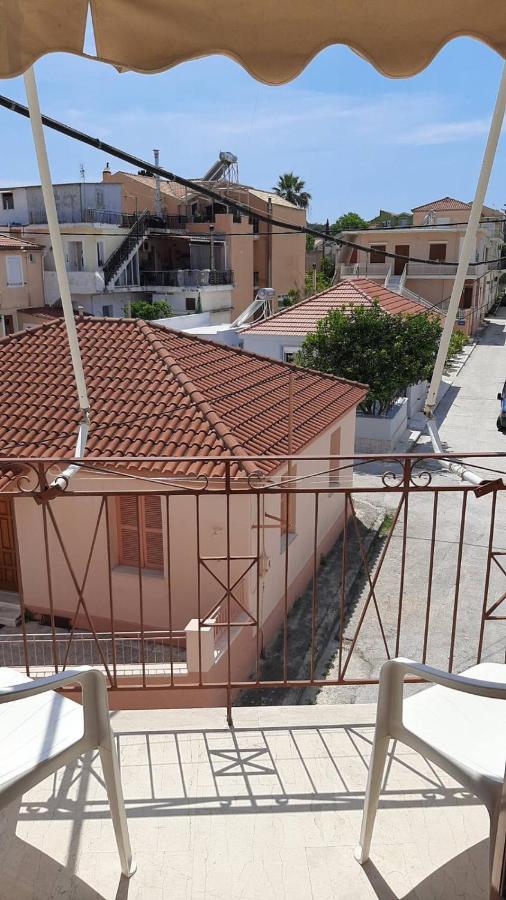 Tasias Apartments Lixouri Exterior photo